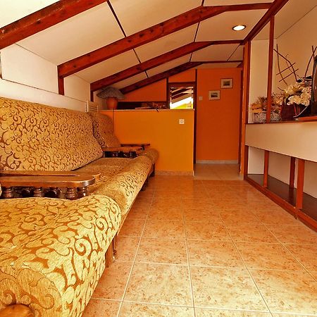 Apartments Biskupije 810 Медулин Экстерьер фото